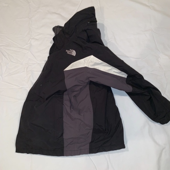 The North Face Other - North Face Boys Large Black and Gray  Coat